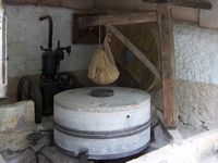 La finca Els Calderers de Sant Joan à Majorque. Moulin à farine motorisé. Cliquer pour agrandir l'image.