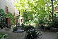 The Finca Els Calderers Sant Joan Mallorca - The patio (Clastra) of the manor. Click to enlarge the image.