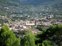 La ville de Sóller à Majorque. Ville de Sóller. Cliquer pour agrandir l'image. La ville de Sóller à Majorque. Ville de Sóller. Cliquer pour agrandir l'image.
