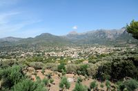 La ville de Sóller à Majorque. Vue depuis le train. Cliquer pour agrandir l'image.