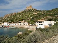 L'île de Cabrera à Majorque. Les maisons du port de Cabrera (auteur loadmaster_b707). Cliquer pour agrandir l'image dans Flickr (nouvel onglet).