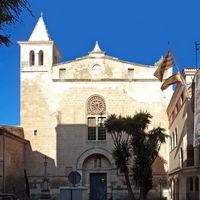 The town of Manacor in Mallorca - The St. Vincent Ferrer (author Juanito) church. Click to enlarge the image in Panoramio (new tab).