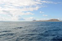 The island of Graciosa to Lanzarote. Detroit El Río. Click to enlarge the image in Adobe Stock (new tab).