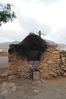 The village of Tefía in Fuerteventura. Alcogida, bread oven in the house 5. Click to enlarge the image in Adobe Stock (new tab).