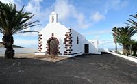 The village of La Vegueta de Yuco in Lanzarote. The Chapel of Our Lady of Regla. Click to enlarge the image in Adobe Stock (new tab).