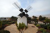 Le moulin d'Antigua à Fuerteventura. Cliquer pour agrandir l'image dans Adobe Stock (nouvel onglet).