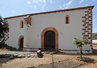 The town of Betancuria in Fuerteventura. The hermitage of San Diego Alcalá (Alcalá San Diego). Click to enlarge the image in Adobe Stock (new tab).