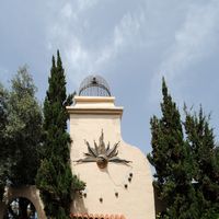 The town of Los Realejos in Tenerife. Restaurant El Monasterio. Sundial. Click to enlarge the image in Adobe Stock (new tab).