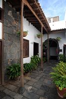 La ville de Teguise à Lanzarote. Patio du Palais Spínola. Cliquer pour agrandir l'image dans Adobe Stock (nouvel onglet).