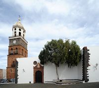 La ville de Teguise à Lanzarote. L'église Notre-Dame de Guadeloupe. Cliquer pour agrandir l'image dans Adobe Stock (nouvel onglet).