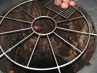 The Timanfaya National Park in Lanzarote. Barbecue on a volcano. Click to enlarge the image.