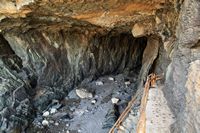 The village and the natural monument of Ajuy in Fuerteventura. The main cave Ajuy (author Frank Vincentz). Click to enlarge the image.