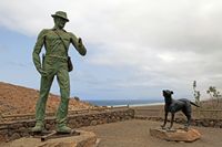The village of Cofete in Fuerteventura. Statue of Gustav Winter (author Frank Vincentz). Click to enlarge the image.