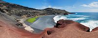 The village of El Golfo in Lanzarote. Panorama of the green lagoon (author Stefan Krause). Click to enlarge the image.
