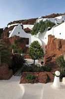 The village of Nazaret in Lanzarote. The house of Omar Sharif. Click to enlarge the image.