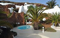 The village of Nazaret in Lanzarote. The house of Omar Sharif. Click to enlarge the image.