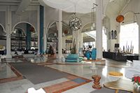 The village of Playa Blanca in Lanzarote. The lobby of the hotel Timanfaya Palace. Click to enlarge the image.