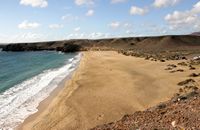 The village of Playa Blanca in Lanzarote. La Playa de Las Mujeres (author Frank Vincentz). Click to enlarge the image.