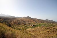 Le village de Puerto de Santiago à Ténériffe. Entre Santiago et Puerto. Cliquer pour agrandir l'image.