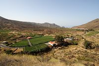Le village de Puerto de Santiago à Ténériffe. Entre Santiago et Puerto. Cliquer pour agrandir l'image.