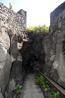The village of Tahíche in Lanzarote. Access to the basement of the house of César Manrique. Click to enlarge the image.