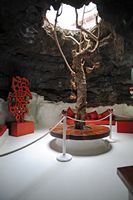 The village of Tahíche in Lanzarote. The red bubble (bubble roja) in the basement of the house of César Manrique. Click to enlarge the image.