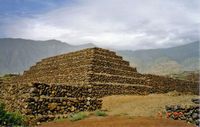 La ville de Güímar à Ténériffe. La ville de Güímar à Ténériffe. Pyramide. Cliquer pour agrandir l'image.