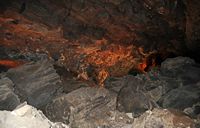 The cave of the Cueva de los Verdes in Haría in Lanzarote. Descent into the cave. Click to enlarge the image.