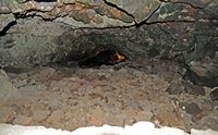 The chasms of Jameos del Agua in Haría in Lanzarote. Volcanic hose. Click to enlarge the image.