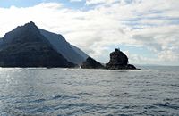 The town of Haría in Lanzarote. The Punta Fariones, the northernmost point of the town and island. Click to enlarge the image.