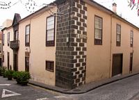 The town of La Orotava in Tenerife. Casa Urtusaustegui. Click to enlarge the image.