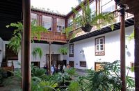 The town of San Cristóbal de la Laguna in Tenerife. Casa de Montañés, patio. Click to enlarge the image.