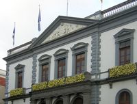 La ville de Santa Cruz à Tenerife. L'Hôtel de Ville. Cliquer pour agrandir l'image.