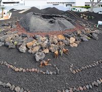 The town of Tías in Lanzarote. Crib with La Geria. Click to enlarge the image.