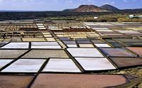 The town of Yaiza in Lanzarote. The salt marshes of Janubio. Saltmarsh Janubio. Click to enlarge the image.