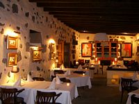 The town of Yaiza in Lanzarote. Hotel Casona de Yaiza. Click to enlarge the image.