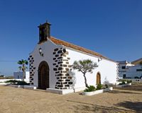 The village of Villaverde in Fuerteventura. St. Vincent Ferrer chapel (author gmbgreg). Click to enlarge the image in Panoramio (new tab).