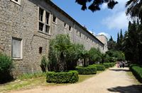 L'île de Lokrum en Croatie. Abbaye bénédictine. Cliquer pour agrandir l'image dans Adobe Stock (nouvel onglet).