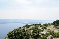 Gesehen auf dem Kanal von Hvar seit Vidova Gora. Klicken, um das Bild in Adobe Stock zu vergrößern (neue Nagelritze).