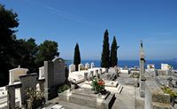 Le village de Cavtat en Croatie. Vue depuis le cimetière. Cliquer pour agrandir l'image dans Adobe Stock (nouvel onglet).
