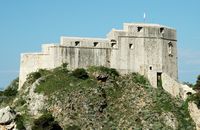 Festung Sankt Lorentz. Klicken, um das Bild in Adobe Stock zu vergrößern (neue Nagelritze).