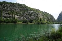 La rivière Cetina en Croatie. Le cours inférieur de la Cetina. Cliquer pour agrandir l'image.