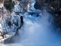 La rivière Krka en Croatie. La cascade de Bilušića sur la Krka (auteur N. P. Krka). Cliquer pour agrandir l'image.