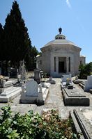 Le village de Cavtat en Croatie. Mausolée de la famille Račić. Cliquer pour agrandir l'image.