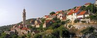 Le village de Ložišća, île de Brač en Croatie. Le village de Lozisca (auteur Honza Beran). Cliquer pour agrandir l'image.