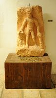 Flachrelief von Herkules. Klicken, um das Bild zu vergrößern.