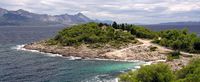 Le village de Sumartin, île de Brać en Croatie. Le cap Sumartin (auteur Honza Beran). Cliquer pour agrandir l'image.