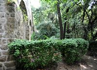Le village de Trsteno en Croatie. Aqueduc. Cliquer pour agrandir l'image.