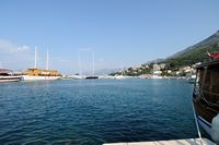 La ville de Baška Voda en Croatie. Port. Cliquer pour agrandir l'image.