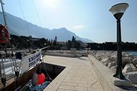La ville de Baška Voda en Croatie. Port. Cliquer pour agrandir l'image.